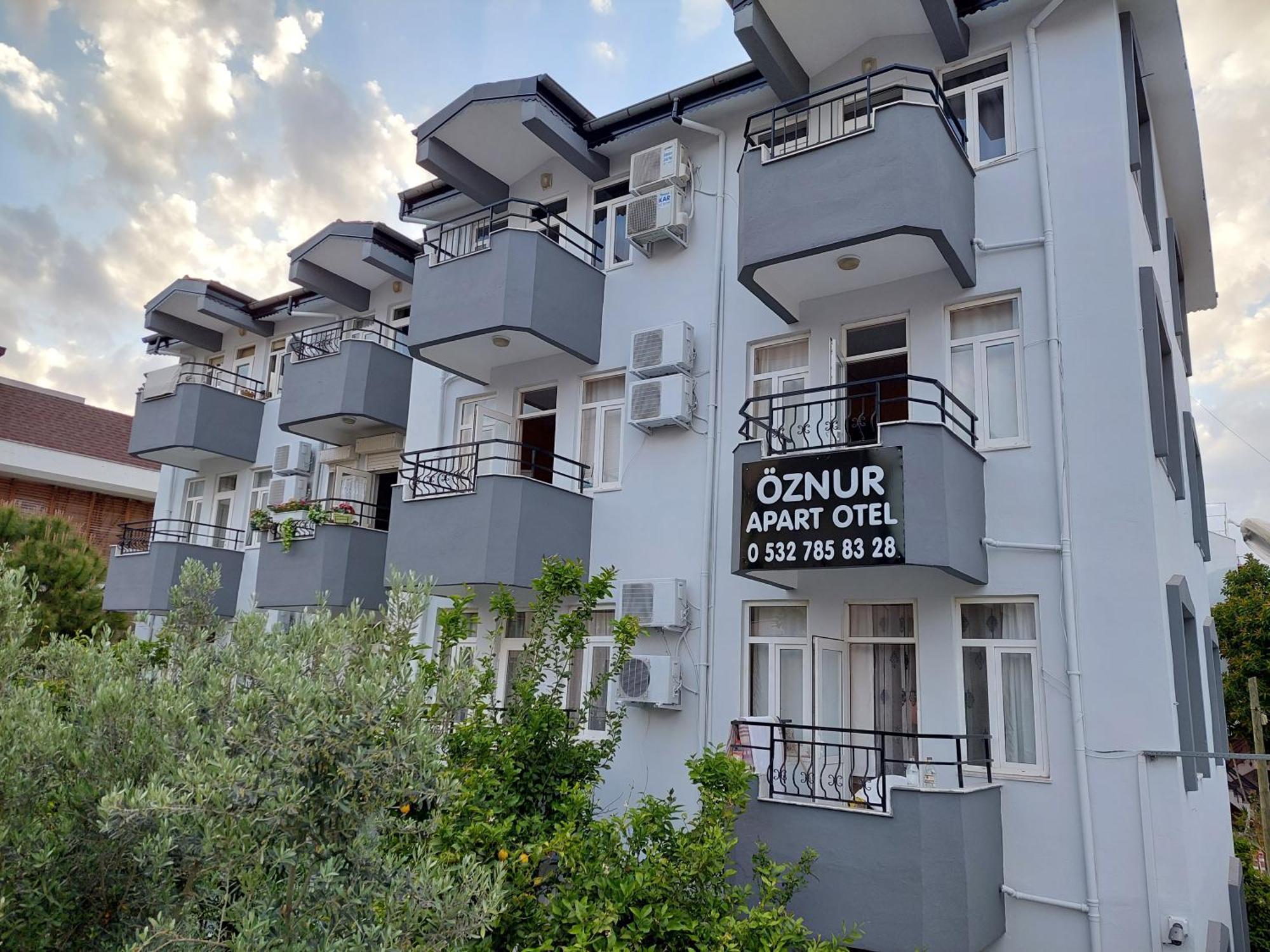 Oeznur Apart Otel Side Bagian luar foto