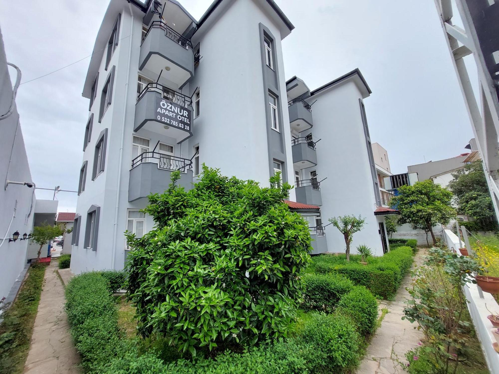 Oeznur Apart Otel Side Bagian luar foto