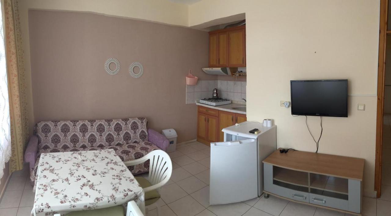 Oeznur Apart Otel Side Bagian luar foto